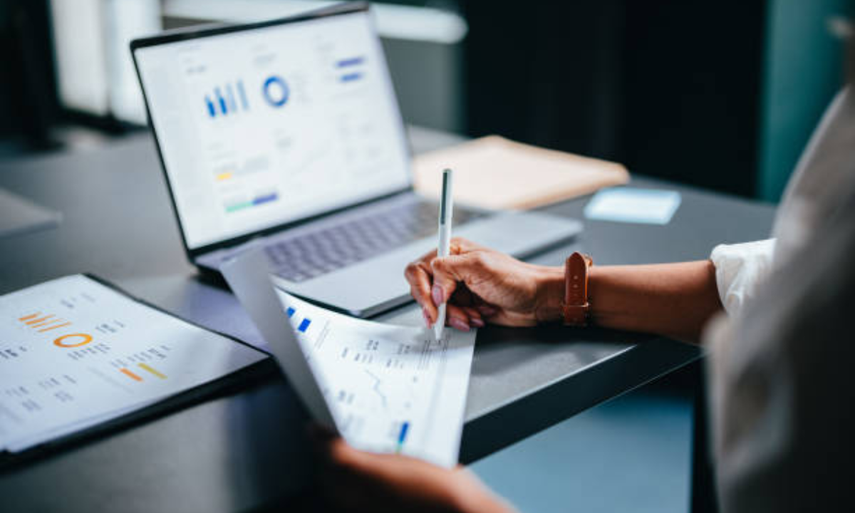 Business analyst